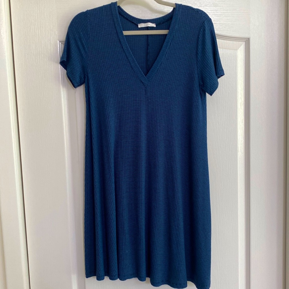 LUSH T-shirt dress blue/black patter Size M